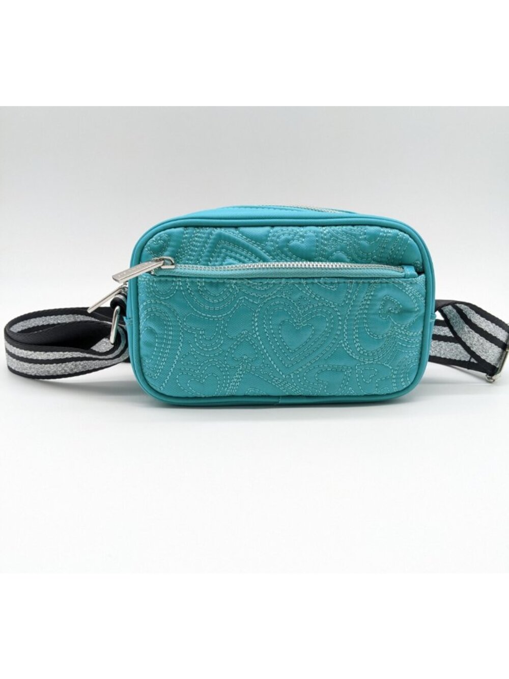 SKINNYDIP London Millie hearts nylon small camera crossbody bag in Turquoise